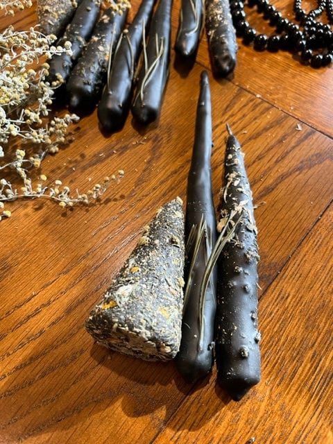3 Black candles  with powerful herbs. Beeswax. Set. Cleansing Candles. Hand-grubbed. Black ritual candles